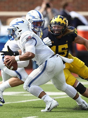 Chase Winovich (15)
