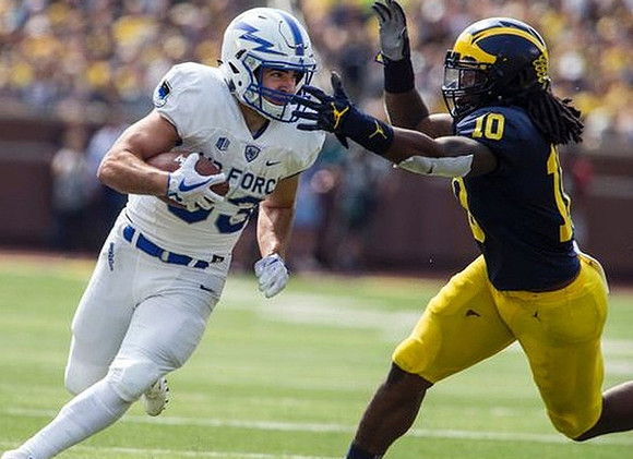 Devin Bush (10)