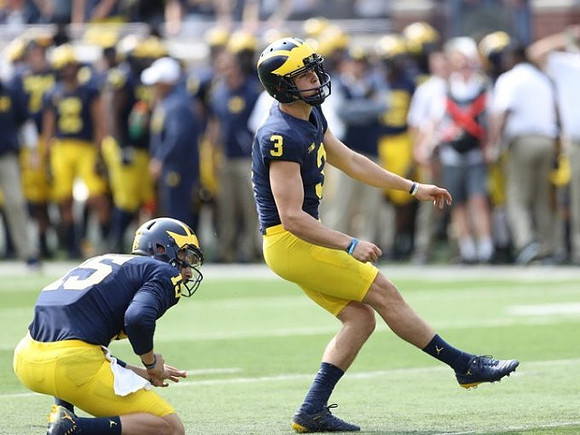 Garrett Moores (15) and Quinn Nordin (3)