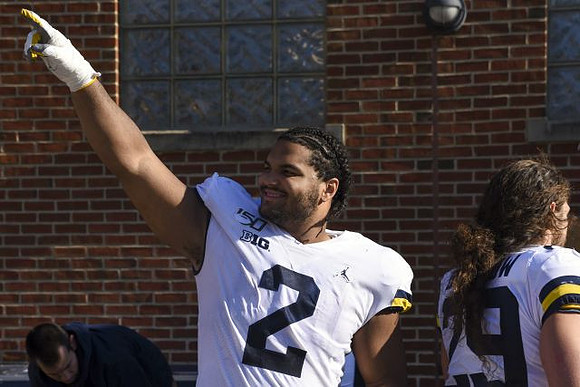 Carlo Kemp (2) and Jordan Glasgow (29)