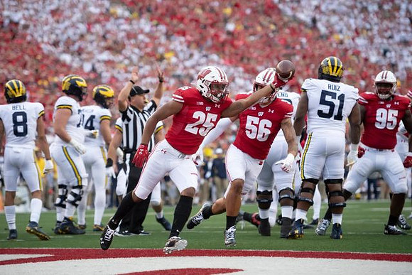 Ronnie Bell (8), Sean McKeon (84), Michael Onwenu (50), and Cesar Ruiz (51)