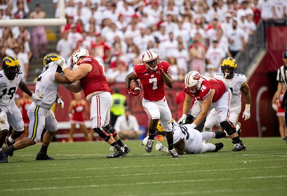Kwity Paye (19), Carlo Kemp (2), Donovan Jeter (95), and Khaleke Hudson (7)