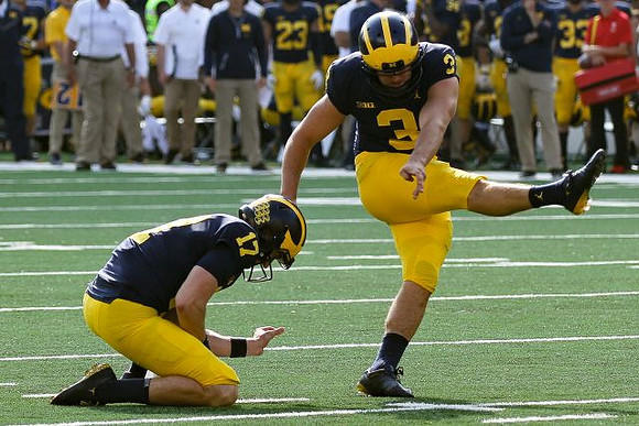 Will Hart (17) and Quinn Nordin (3)