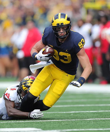 Zach Gentry (83)