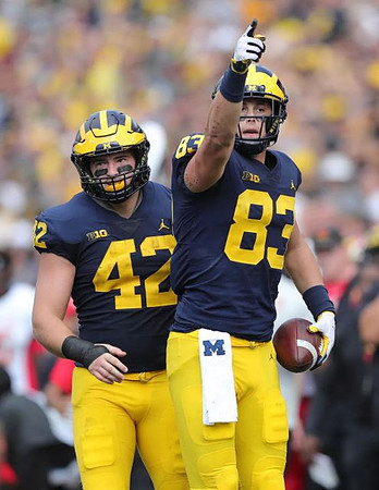 Ben Mason (42) and Zach Gentry (83)