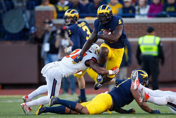 Wilton Speight (3) and De'Veon Smith (4)