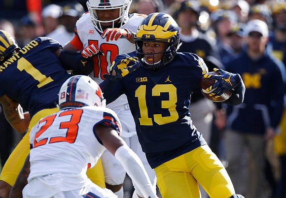 Kekoa Crawford (1) and Eddie McDoom (13)