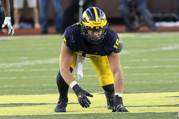 Chase Winovich (15)