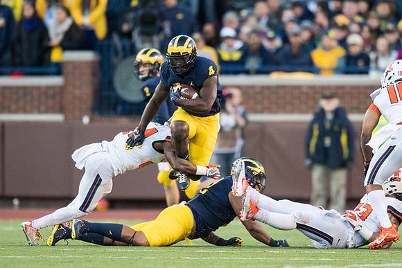 Wilton Speight (3) and De'Veon Smith (4)