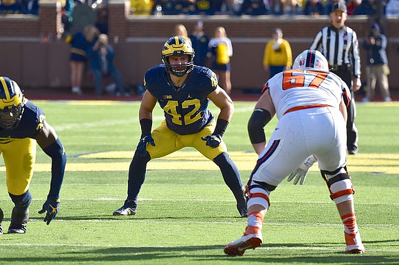 Taco Charlton (33) and Ben Gedeon (42)