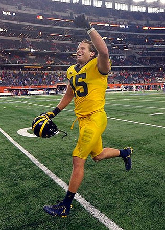 Chase Winovich (15)