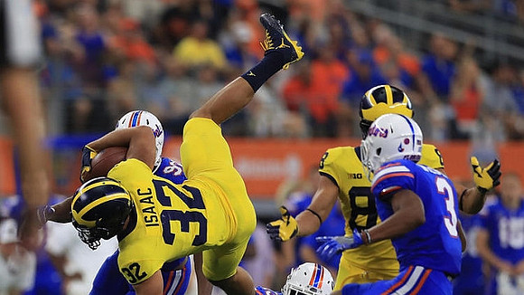 Ty Isaac (32) and Grant Perry (88)