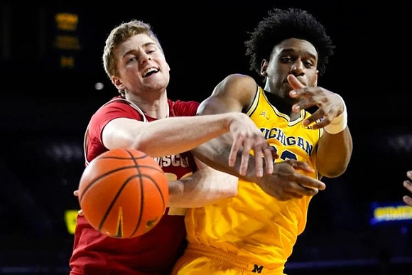 Tarris Reed Jr. (32)