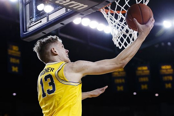 Moritz Wagner (13)