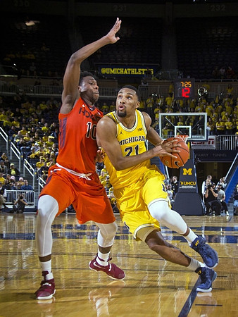 Zak Irvin (21)