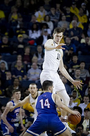 Colin Castleton (11) and Austin Davis (51)