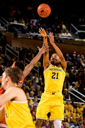 Zak Irvin (21)
