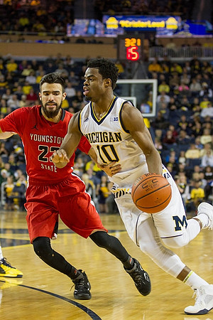 Derrick Walton Jr. (10)