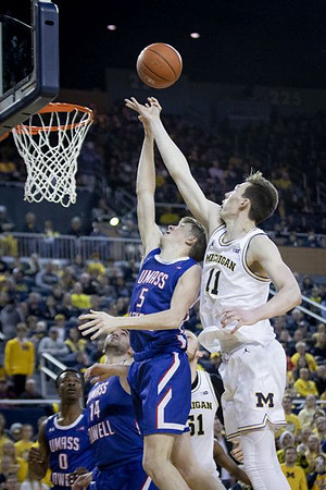 Colin Castleton (11) and Austin Davis (51)