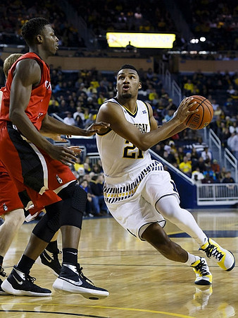 Zak Irvin (21)