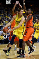 Mark Donnal (34) and Kameron Chatman (3)