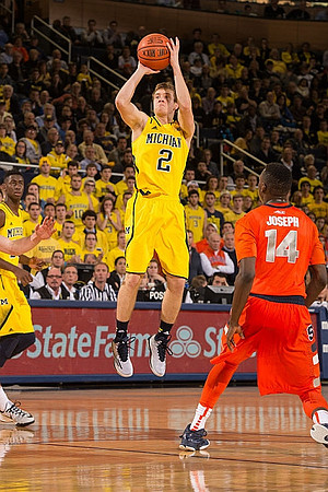 Kameron Chatman (3) and Spike Albrecht (2)