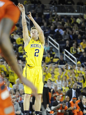 Spike Albrecht (2)