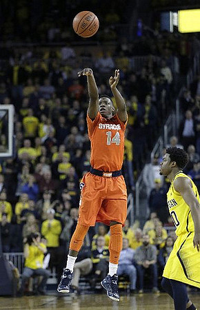 Derrick Walton Jr. (10)