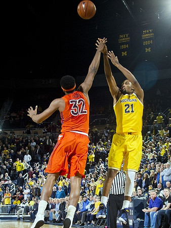 Zak Irvin (21)