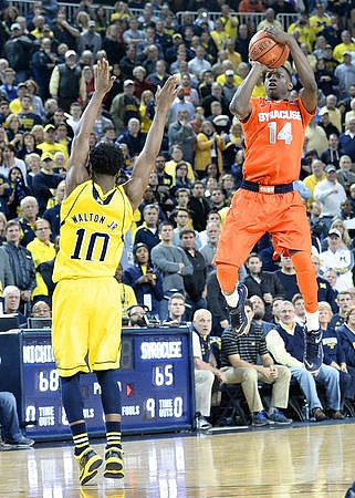 Derrick Walton Jr. (10)