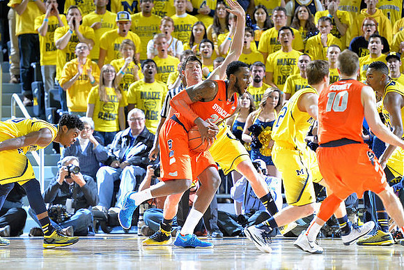 Derrick Walton Jr. (10) and Spike Albrecht (2)