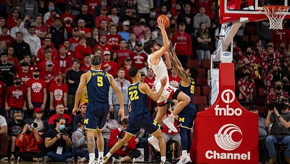 Brandon Wade (4), Caleb Houstan (22), and Eli Brooks (55)