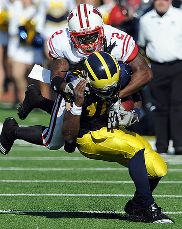 Denard Robinson (16)