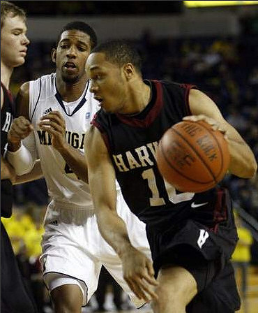 Darius Morris (4)