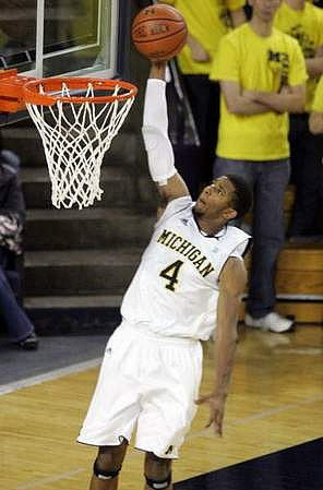 Darius Morris (4)