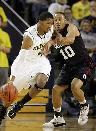Darius Morris (4)