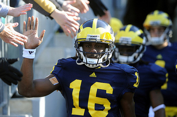 Denard Robinson (16)