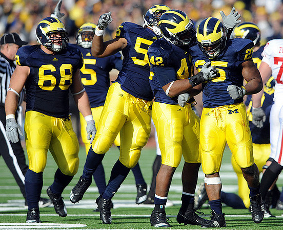 Mike Martin (68), Courtney Avery (5), Jibreel Black (55), J.B. Fitzgerald (42), and Kenny Demens (25)