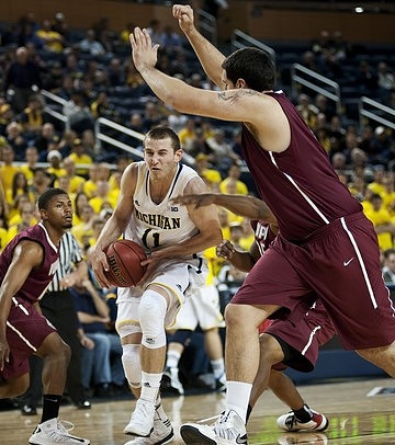 Nik Stauskas (11)