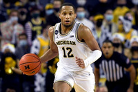 DeVante' Jones (12)