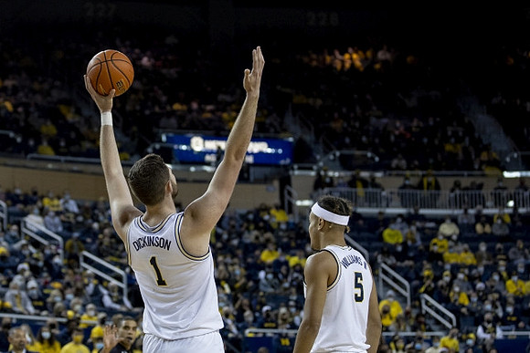 Hunter Dickinson (1) and Terrance Williams II (5)