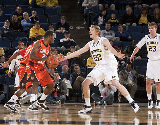 Darius Morris (4), Blake McLimans (22), and Evan Smotrycz (23)