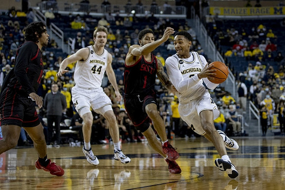 Jaron Faulds (44) and Kobe Bufkin (2)
