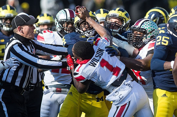 Delano Hill (44) and Dymonte Thomas (25)