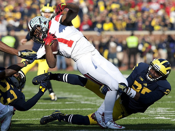 Dennis Norfleet (23) and Dymonte Thomas (25)