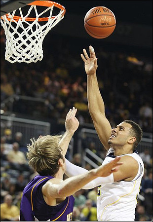 Jordan Morgan (52)
