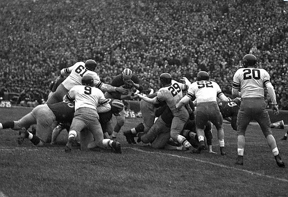 1940 Season-Northwestern: Tom Harmon (98)