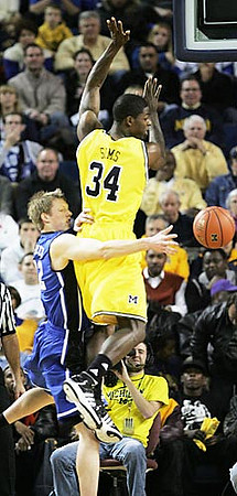 DeShawn Sims (34)
