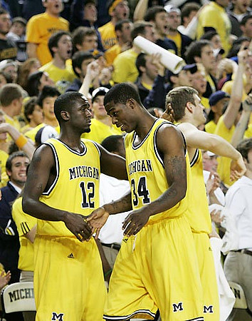 Anthony Wright (12), DeShawn Sims (34), and Zack Gibson (32)