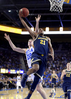 Zak Irvin (21) and Duncan Robinson (22)